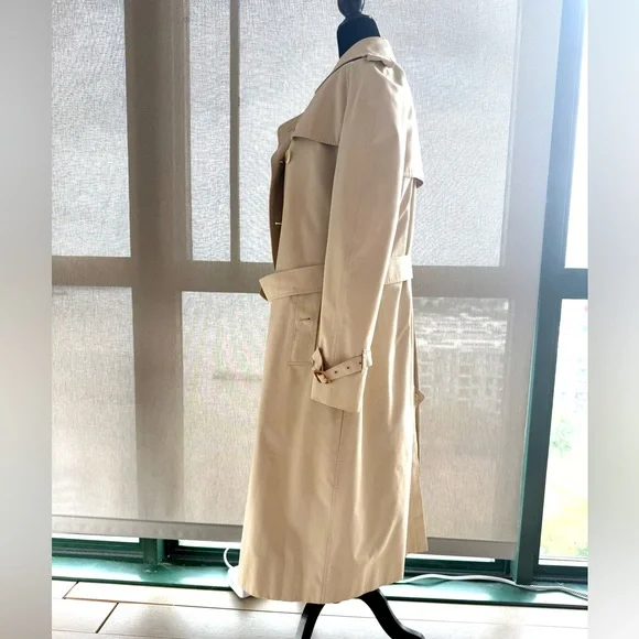 Vintage Burberry Trench Coat - Picture 4 of 16